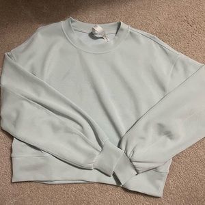 Perfectly cropped crew (softsteme)